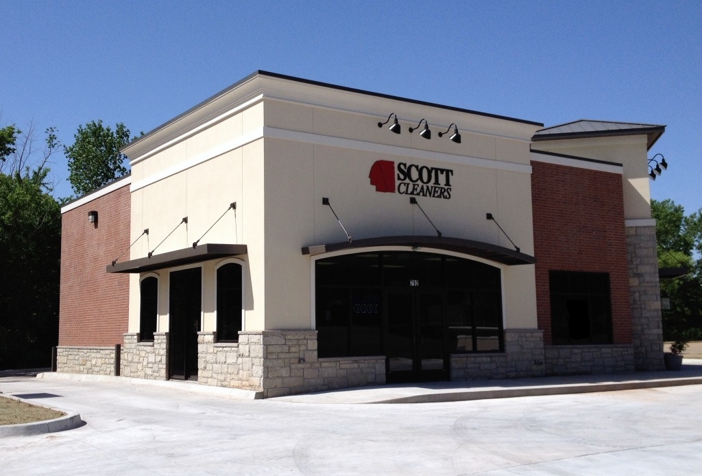 Picture of our Edmond Scott Dry Cleaners location.